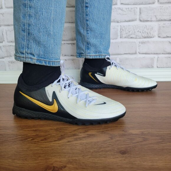 ✨Nike Phantom GX 2 Pro Turf Low Sz 6.5 Men's Soccer Shoes Black White FJ2583-100 - Picture 10 of 11